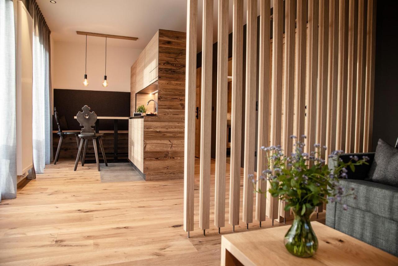 Appartement- Und Wellnesshotel Winkler Falzes Exterior photo