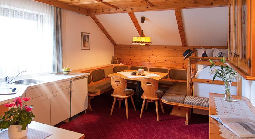 Appartement- Und Wellnesshotel Winkler Falzes Room photo