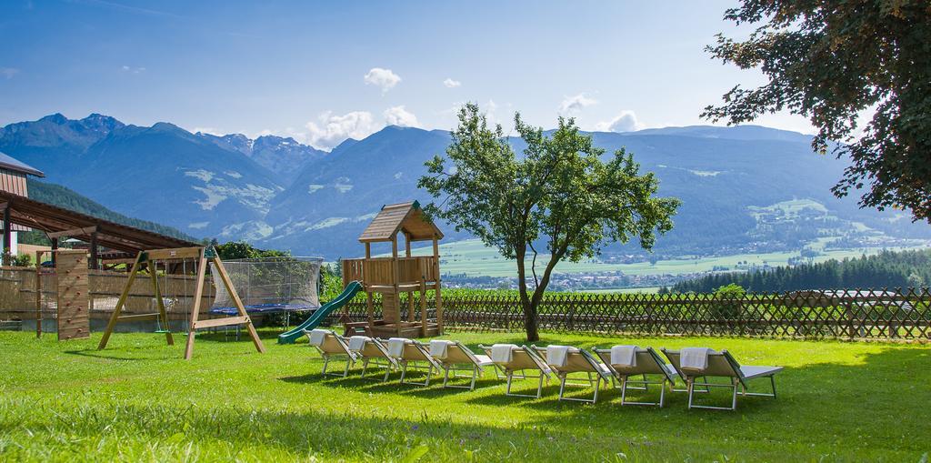 Appartement- Und Wellnesshotel Winkler Falzes Exterior photo